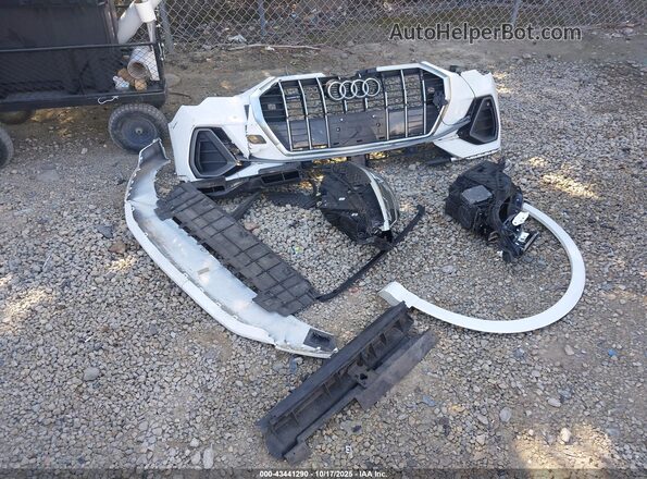 WA1DECF34P1049951 2023 AUDI Q3 White წინა პანელის ხედი