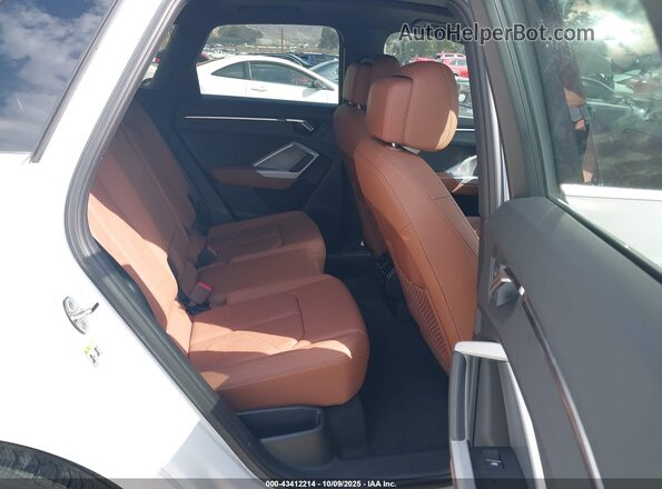 WA1DECF34R1042095 2024 AUDI Q3 White VIN კოდის სტიკერის ხედი