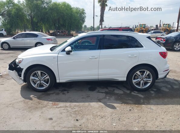 WA1DECF34R1042095 2024 AUDI Q3 White სალონის 360-გრადუსიანი ხედი
