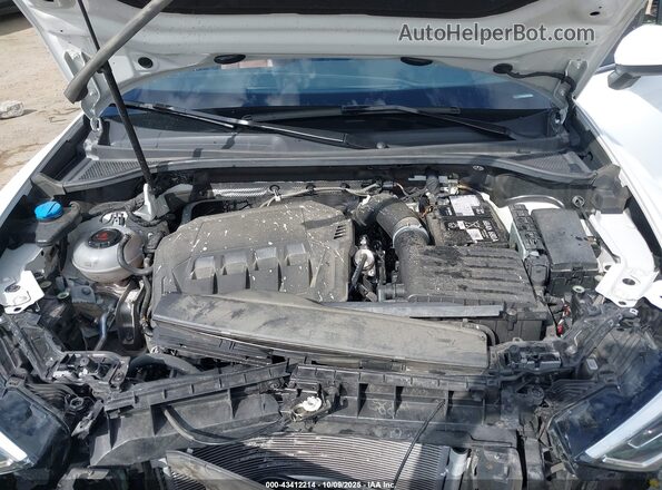 WA1DECF34R1042095 2024 AUDI Q3 White უკანა ხედი