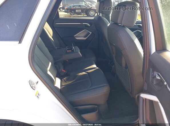 WA1DECF34S1019499 2025 AUDI Q3 White Widok naklejki z numerem VIN