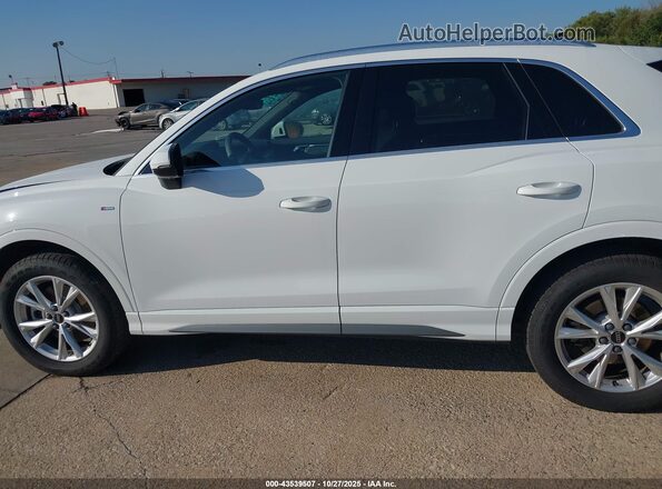WA1DECF34S1019499 2025 AUDI Q3 White Widok wnętrza 360 stopni