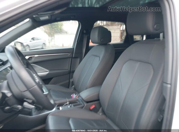 WA1DECF35P1103399 2023 AUDI Q3 White 