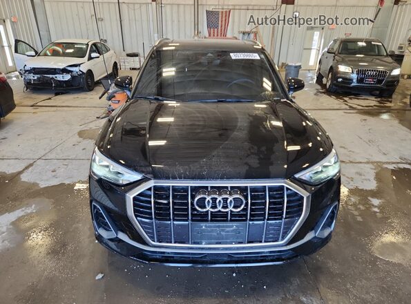 WA1DECF39M1042067 2021 AUDI Q3 Черный Вид спереди