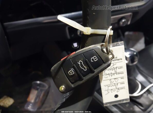 WA1DECF39S1019062 2025 AUDI Q3 Gray Առջևի վահանակի տեսք