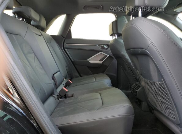 WA1DECF3XM1139536 2021 AUDI Q3 Черный Вид задней части салона