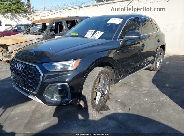WA1E2AFY3M2045103 2021 AUDI Q5 Black Front left