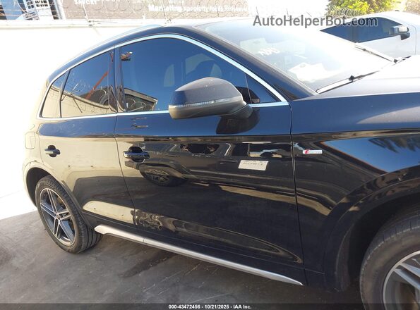 WA1E2AFY3M2045103 2021 AUDI Q5 Black Rear interior view