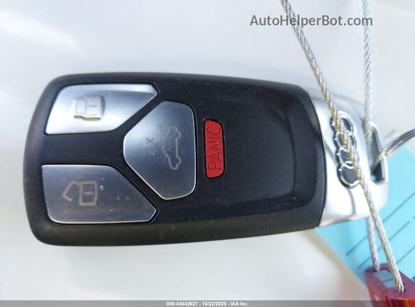 WA1E2AFY6L2075503 2020 AUDI Q5 Gray Vista del salpicadero