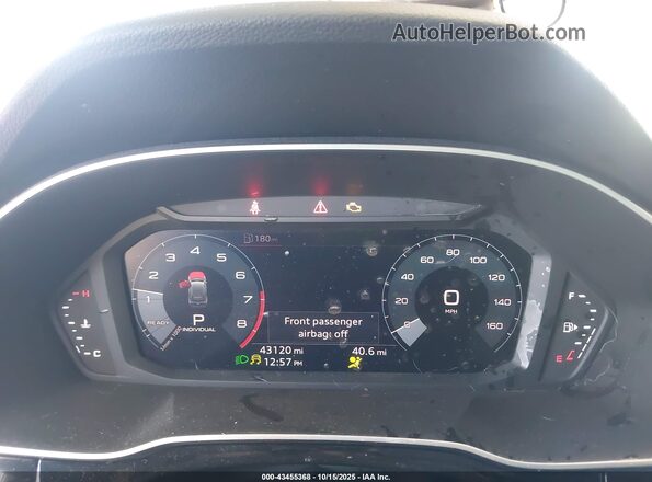 WA1EECF30M1079433 2021 AUDI Q3 Gray Rear seats view