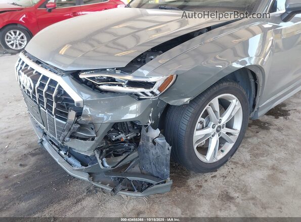 WA1EECF30M1079433 2021 AUDI Q3 Gray Front view