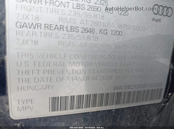 WA1EECF32M1102002 2021 AUDI Q3 Dark Blue Շարժիչի բաժամունքի տեսք
