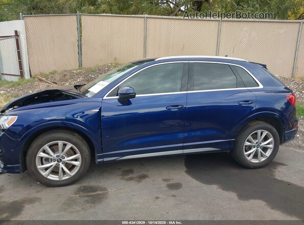 WA1EECF32M1102002 2021 AUDI Q3 Dark Blue Սալոնի 360 աստիճան տեսք