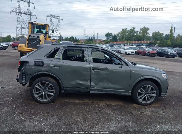 WA1EECF37R1179262 2024 AUDI Q3 Gray Widok wnętrza z tyłu
