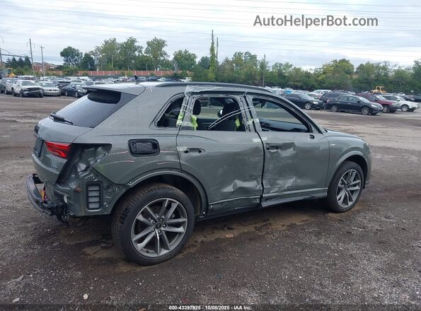 WA1EECF37R1179262 2024 AUDI Q3 Gray Widok z przodu