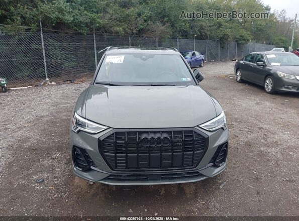WA1EECF37R1179262 2024 AUDI Q3 Gray Widok zestawu wskaźników