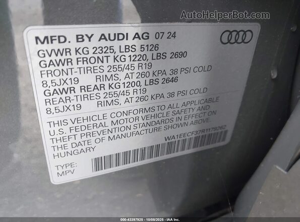 WA1EECF37R1179262 2024 AUDI Q3 Gray Widok komory silnika