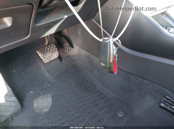 WA1EECF38N1021085 2022 AUDI Q3 Black Widok deski rozdzielczej