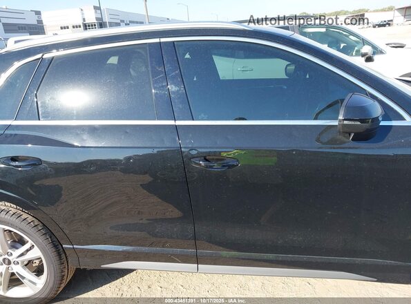 WA1EECF38N1021085 2022 AUDI Q3 Black Widok wnętrza z tyłu