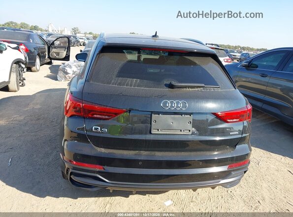 WA1EECF38N1021085 2022 AUDI Q3 Black 