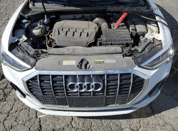 WA1EECF39N1064530 2022 AUDI Q3 White Engine compartment view