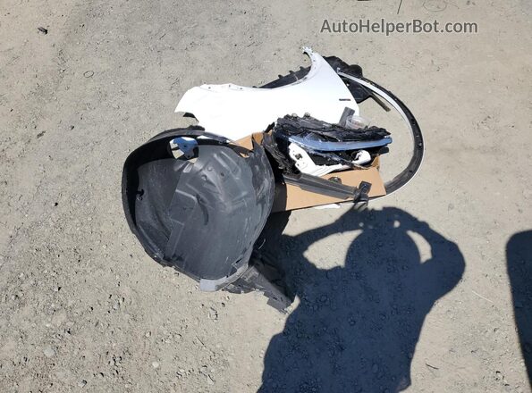 WA1EECF3XM1073512 2021 AUDI Q3 White Vista del compartimento del motor