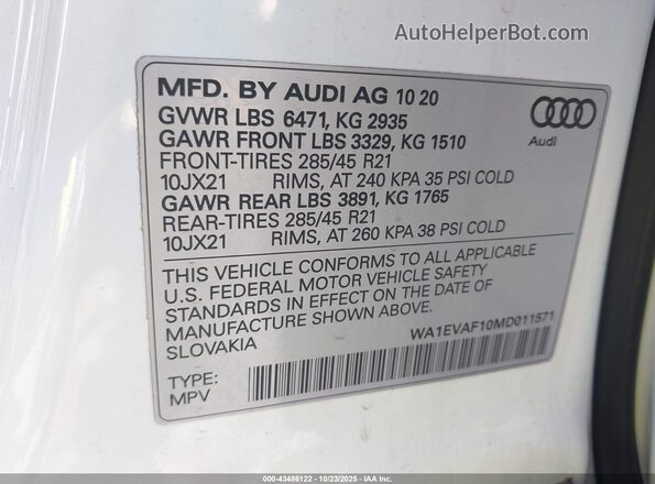 WA1EVAF10MD011571 2021 AUDI Q8 White Вид підкапотного простору