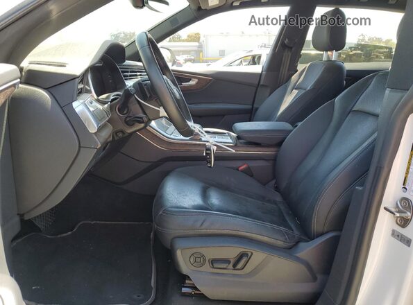 WA1EVAF13MD041311 2021 AUDI Q8 Белый Вид салона спереди