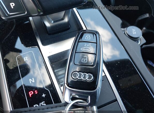 WA1EVAF17MD026469 2021 AUDI Q8 Белый Вид панели приборов