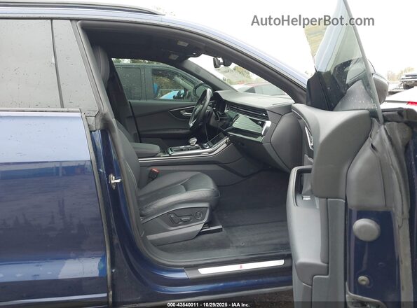 WA1EVAF19MD004232 2021 AUDI Q8 Dark Blue Vista interior delantera