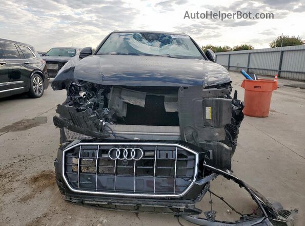 WA1EVAF1XMD033710 2021 AUDI Q8 Черный Вид спереди