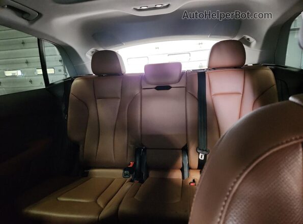WA1EVBF11ND007844 2022 AUDI Q8 White Widok tylnych siedzeń