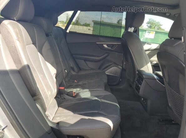 WA1FVAF10KD028520 2019 AUDI Q8 Silver Սալոնի հետևի տեսք