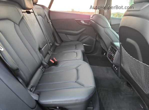 WA1FVAF13LD020347 2020 AUDI Q8 Burgundy Սալոնի հետևի տեսք