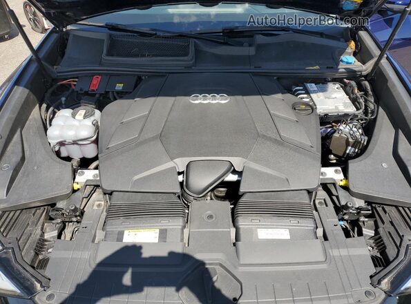 WA1FVAF16MD035748 2021 AUDI Q8 Blue Engine compartment view