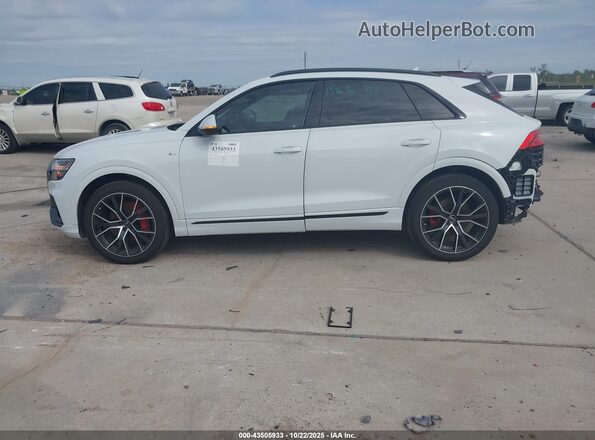 WA1FVAF18MD042006 2021 AUDI Q8 White 360 interior view