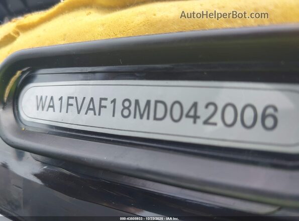 WA1FVAF18MD042006 2021 AUDI Q8 White Engine compartment view