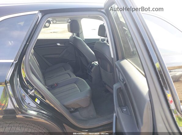 WA1G2AFY7L2100725 2020 AUDI Q5 Black Widok naklejki z numerem VIN