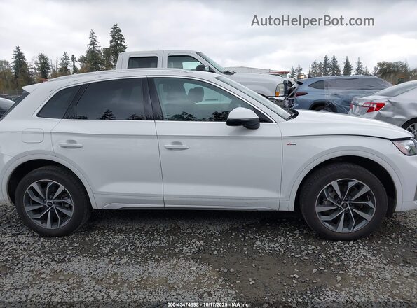 WA1GAAFY6P2076572 2023 AUDI Q5 White სალონის 360-გრადუსიანი ხედი