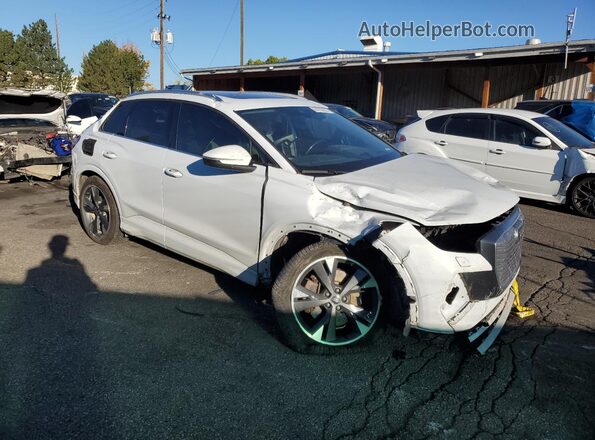 WA1J2BFZ0NP031368 2022 AUDI Q4 White Delantero derecho