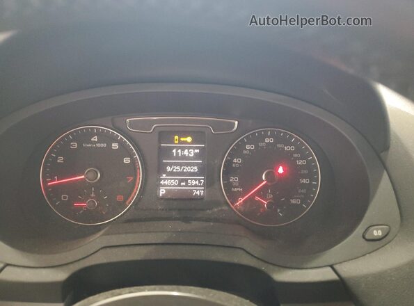 WA1JCCFS5JR025294 2018 AUDI Q3 White 