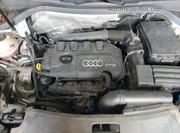 WA1JCCFS5JR025294 2018 AUDI Q3 White 