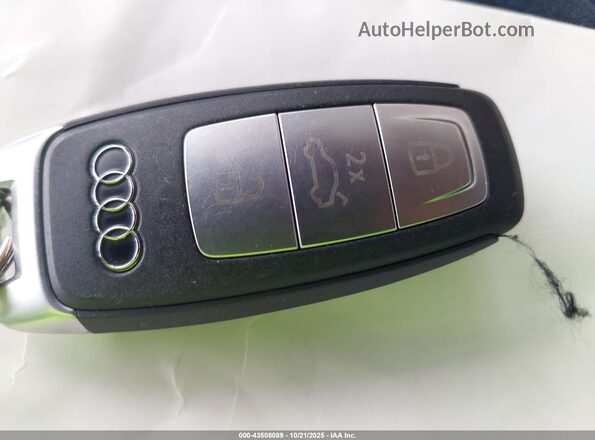 WA1KUBFZ0RP060552 2024 AUDI Q4 Белый Вид панели приборов