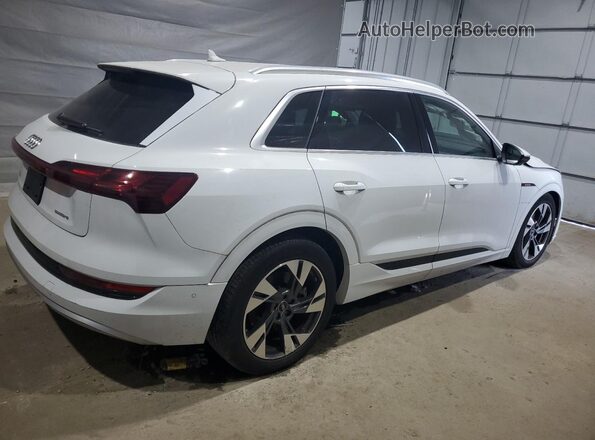 WA1LAAGE2NB025151 2022 AUDI E-TRON White 
