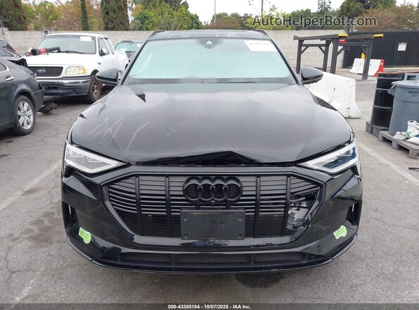WA1LAAGE7NB013318 2022 AUDI E-TRON Black Սարքավորումների վահանակի տեսք