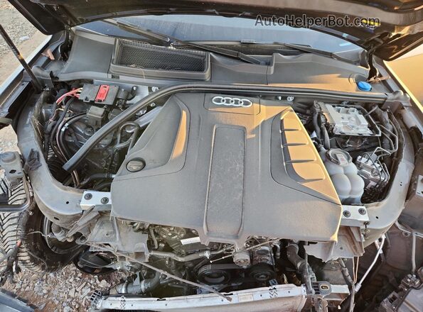 WA1LCBF75PD005504 2023 AUDI Q7 Gray Engine compartment view