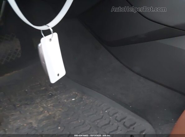 WA1LCBF77PD015970 2023 AUDI Q7 White Առջևի վահանակի տեսք
