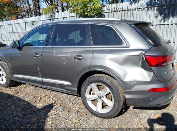 WA1LJAF72MD013717 2021 AUDI Q7 Gray Front view