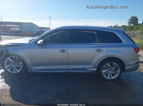 WA1LJAF79MD024777 2021 AUDI Q7 Silver 360 interior view