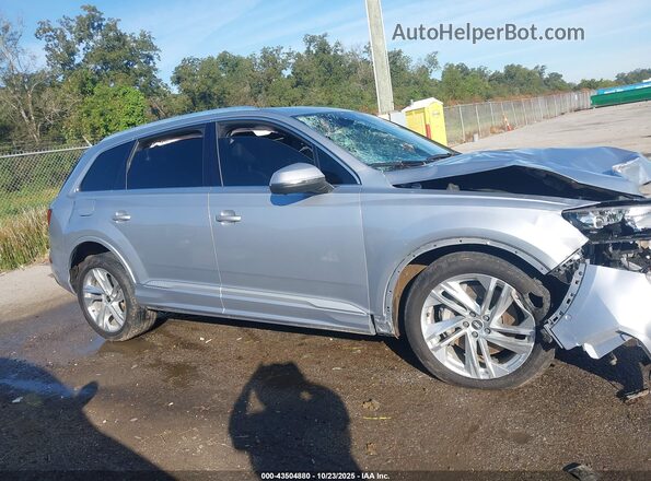 WA1LJAF79MD024777 2021 AUDI Q7 Silver Rear interior view